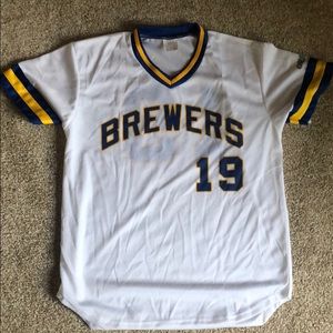 Brewers Fan Giveaway Robin Yount Jersey